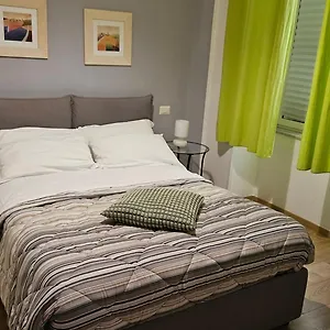 Flat 381 Napoli